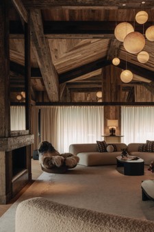 4. ROSEWOOD COURCHEVEL LE JARDIN ALPIN_SAULIRE HOUSE_LIVING ROOM2.jpg